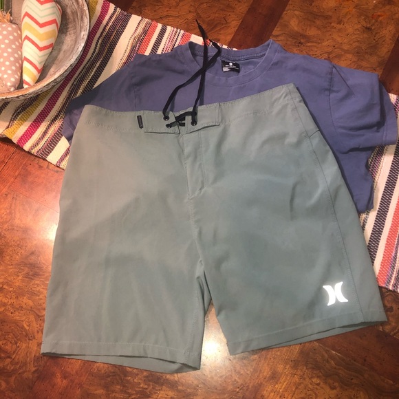 🐠🐠🐠Hurley 🐠🐠🐠Board Shorts and Tshirt🐠🐠🐠size 30 and AM🐠🐠🐠 - Picture 2 of 9